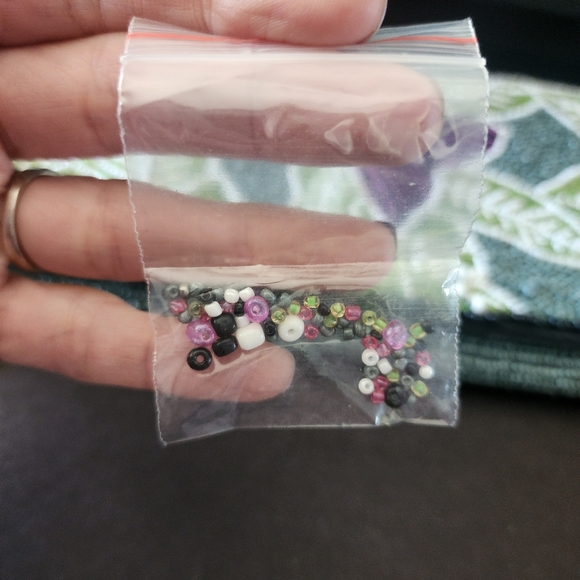 Mary Frances Caribbean Clutch - Picture 9 of 9